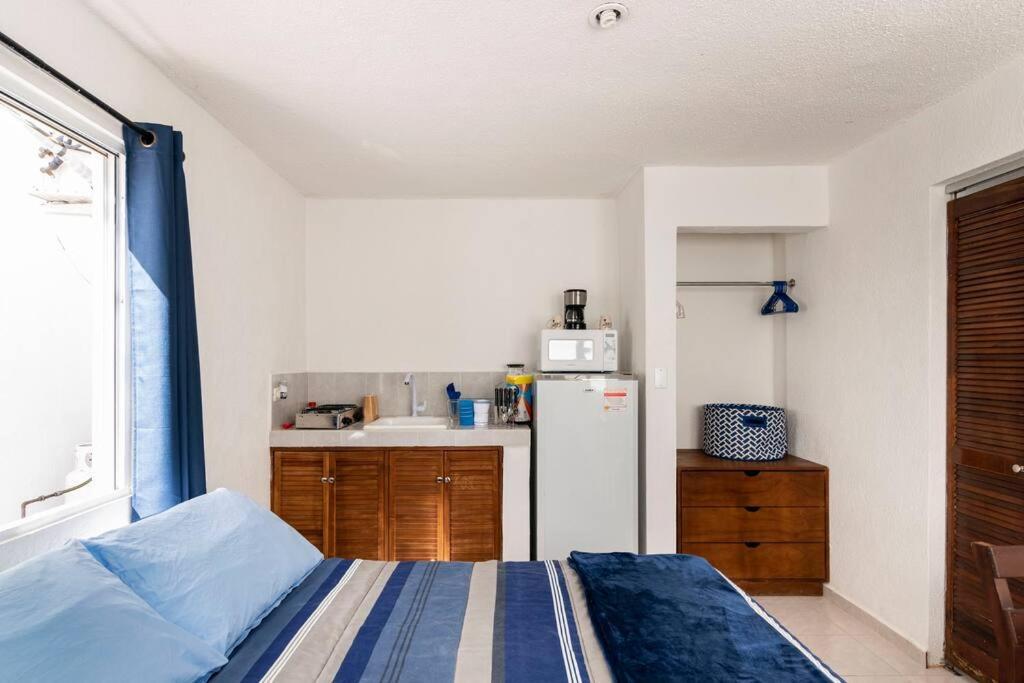 Micro Studio Perfect For Backpackers, Couples, 3 Min Drive To Playa El Nino Cancun Dış mekan fotoğraf