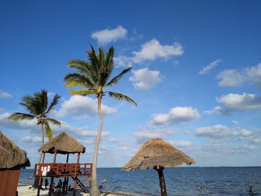 Micro Studio Perfect For Backpackers, Couples, 3 Min Drive To Playa El Nino Cancun Dış mekan fotoğraf